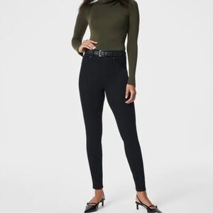 SPANX High Rise Pull On Elastic Waistband Jegging Style Jeans Black Size Medium